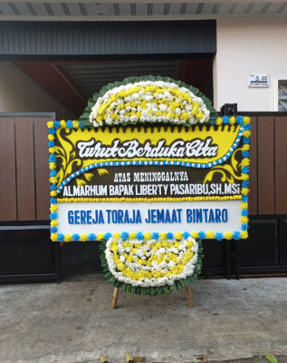 Papan Bunga Duka di Cimone Jaya